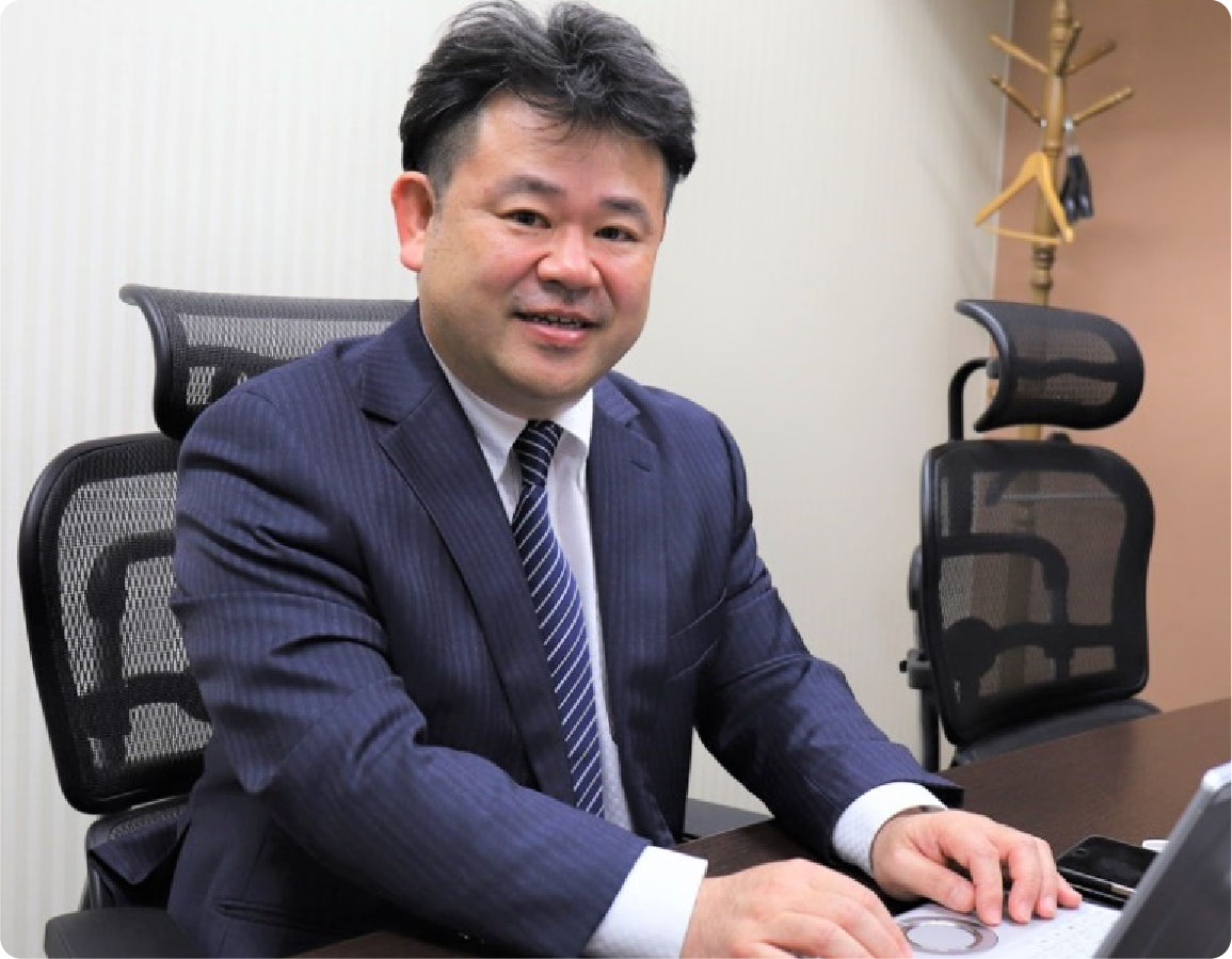 代表取締役社長 上山 育視